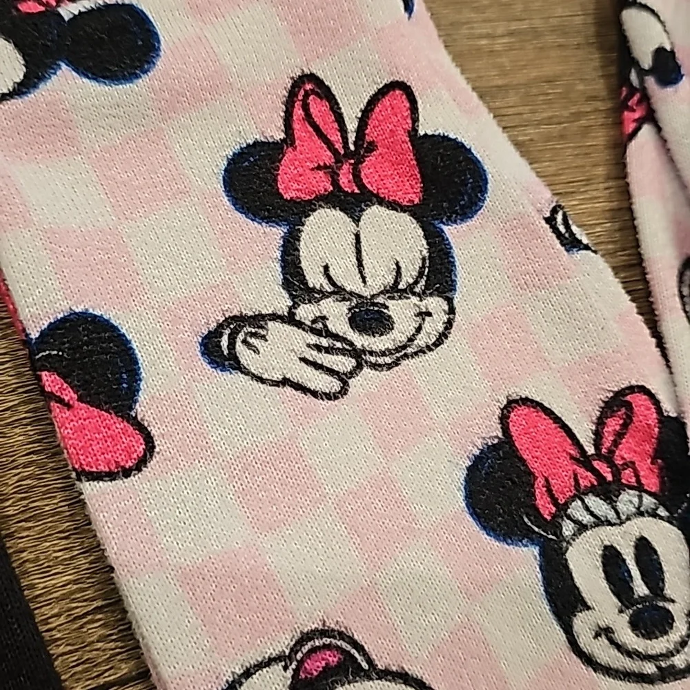 Disney Minnie Mouse girls size 6  three piece pajamas